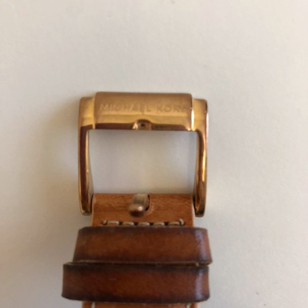 Michael Kors leather strap watch - Picture 4 of 5